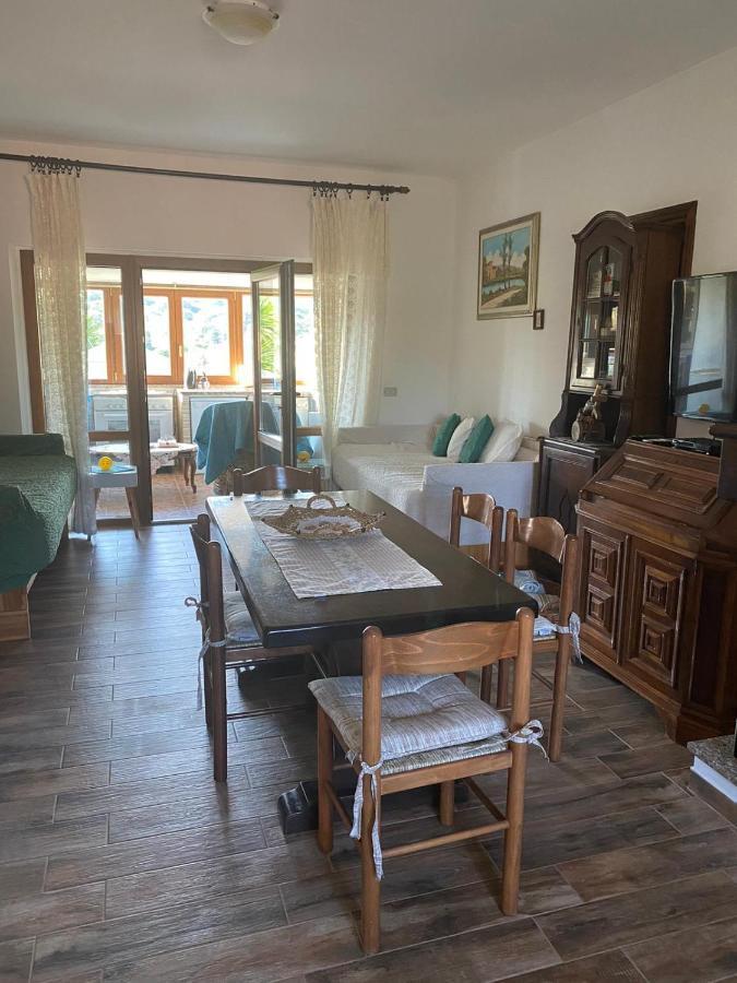 Casa Vittoria Apartment Палау Екстериор снимка