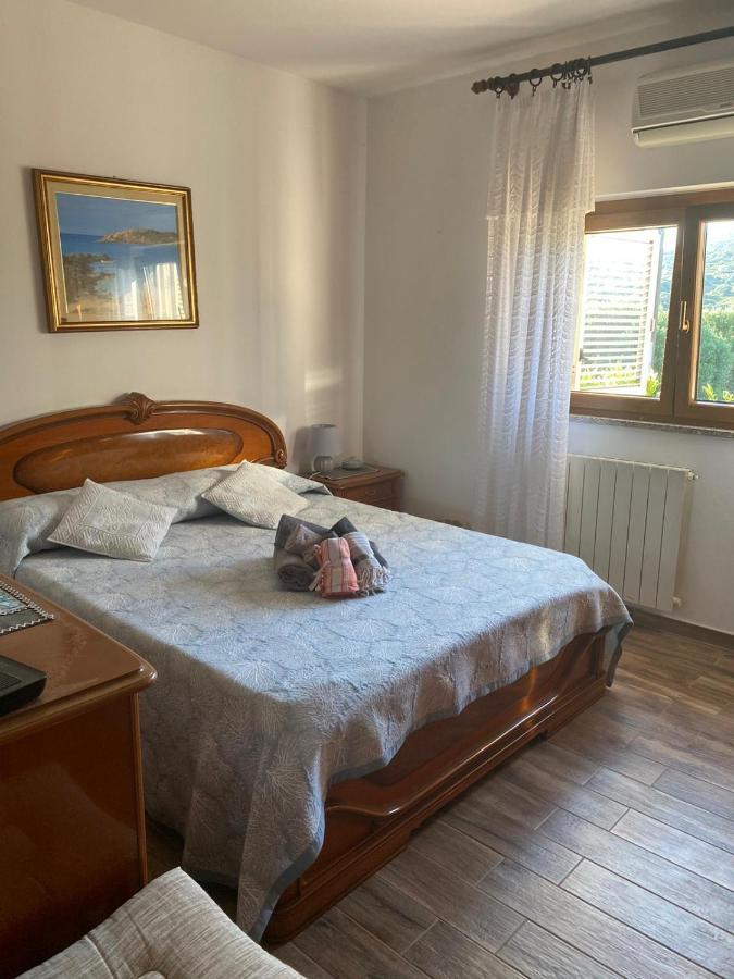 Casa Vittoria Apartment Палау Екстериор снимка