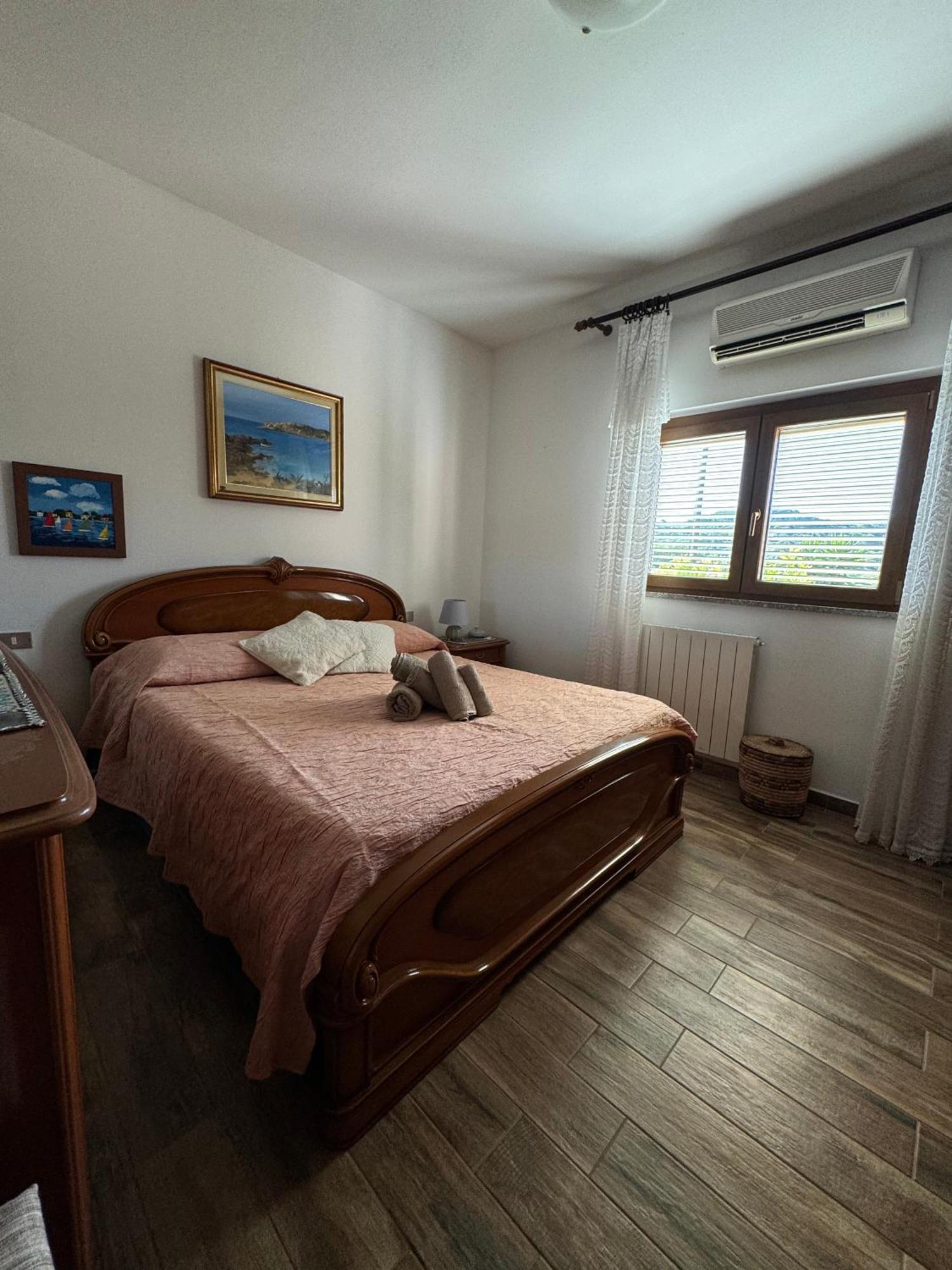 Casa Vittoria Apartment Палау Екстериор снимка