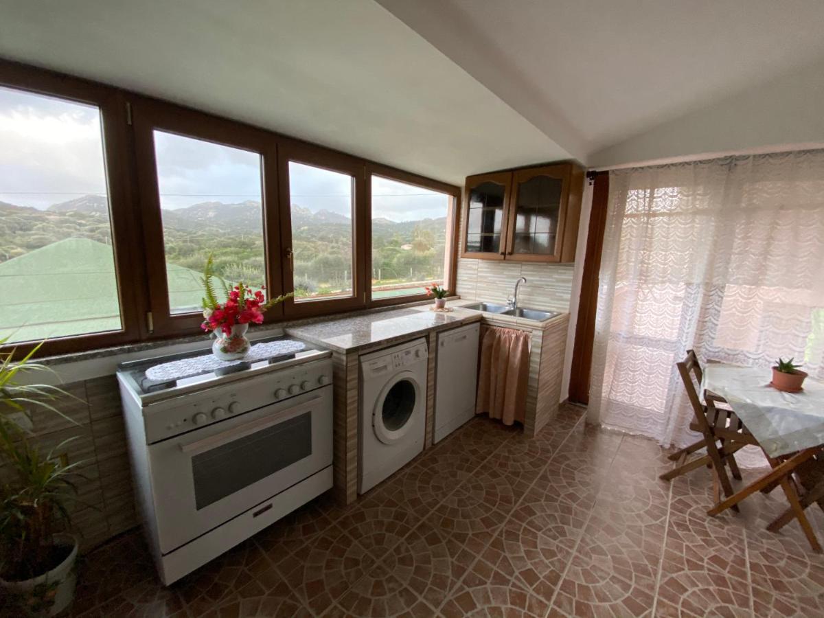 Casa Vittoria Apartment Палау Екстериор снимка