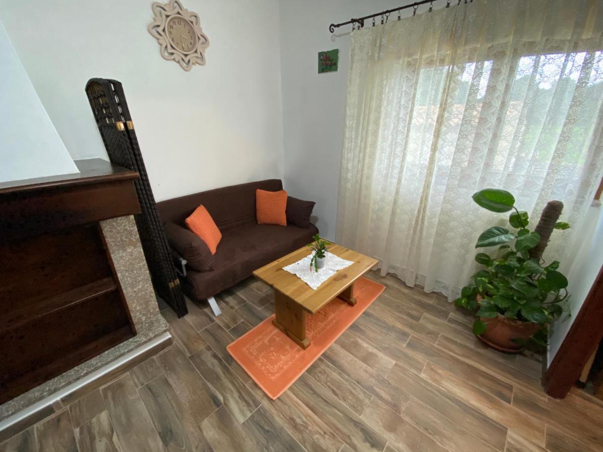 Casa Vittoria Apartment Палау Екстериор снимка